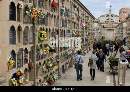 Barcelona, Spanien, auf den Gräbern im Stadtteil Poblenou Cementiri Vell Stockfoto