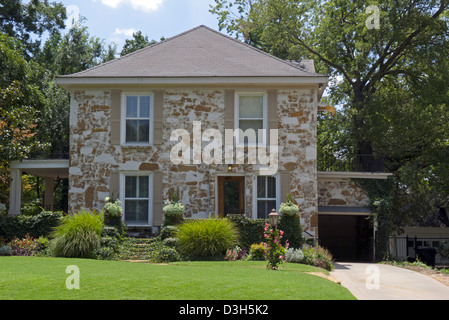 Historische Steinhaus Vollansicht im Sommer, Oklahoma City, OKC, USA Stockfoto