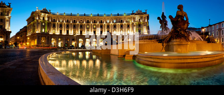 Panoramablick auf der Piazza della Repubblica, Rom Italien Stockfoto