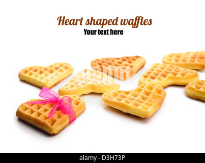 Herzförmige Waffeln isoliert auf weißem Hintergrund Stockfoto