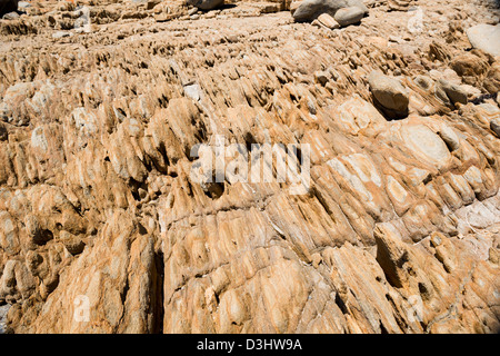 Natürlichen Formationen von Formen der Felsen entlang der Küste Stockfoto