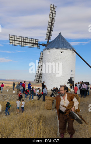 Consuegra. Darstellung der Quijote während Safran Rosenfest, Provinz Toledo, Route des Don Quijote, Castilla Stockfoto