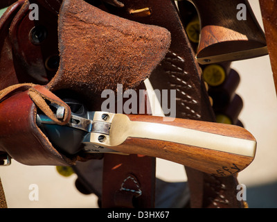 2012 jährliche Anpassung von Colorado shaketails Cowboy Action Shooting sass Club. Der schusswaffen verwendet werden, auf jene, die im 19. Jahrhundert American West besteht, d. h. Hebel Gewehr, Single Action Revolver, und Schrotflinte. Stockfoto