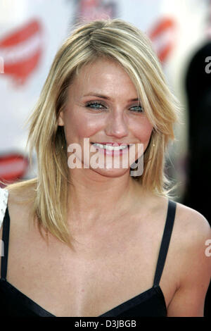 (Dpa) - Schauspielerin Cameron Diaz kommt für die Preisverleihung des 18. Nickelodeon Kids Choice Awards in Westwood, Kalifornien, USA, 2. April 2005. Stockfoto