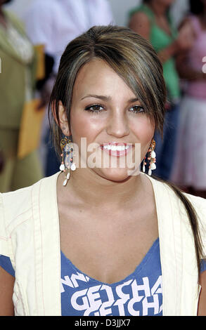 (Dpa) - US-Schauspielerin Jamie Lynn Spears, Schwester von US-Popstar Britney Spears, lächelt, als sie für den 18. kommt Nickelodeon Kids Choice Awards in Westwood, Kalifornien, USA, 2. April 2005. Stockfoto