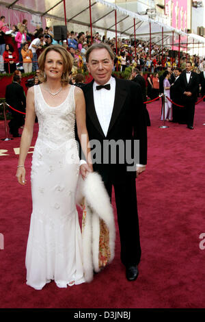 (Dpa) - britische Komponist Andrew Lloyd Webber (R) und seine Frau Madeleine kommen auf dem roten Teppich für die 77. Oscarverleihung im Kodak Theatre in Los Angeles, Kalifornien, USA, 27. Februar 2005. Stockfoto