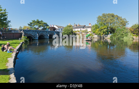 Die Stadtbrücke über den Fluss Avon in Christchurch. Stockfoto