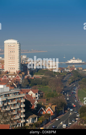 Übersicht von Eastbourne, einem Badeort an der Südküste von England, wie gesehen von der South Downs National Park. England, UK. Stockfoto