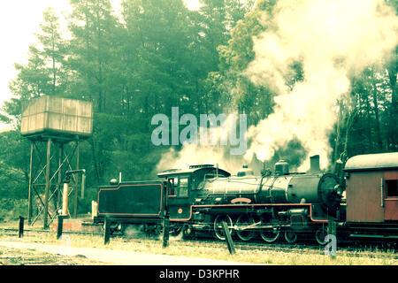 Vintage Dampfzug einen Wagen schieben Stockfoto