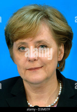 (Dpa) - das Bild zeigt Vorsitzende der konservativen (CDU) und Desgnated die deutsche Bundeskanzlerin Angela Merkel in Berlin, Deutschland, 10. Oktober 2005. Foto: Felix Heyder