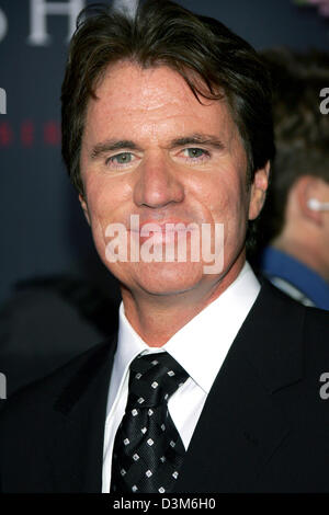 (Dpa) - stellt bei der Premiere seines Films "Memoirs Of A Geisha" in Los Angeles, USA, 4 Dcember 2005 US-Regisseur Rob Marshall. Foto: Hubert Boesl Stockfoto