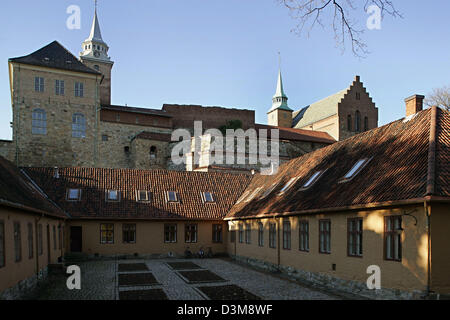 (Dpa) - das Bild zeigt das Museum des norwegischen Widerstandes, der "Norges Hjemmefrontmuseum" auf dem Gelände der Festung Akershus in Oslo, Norwegen, 24. Oktober 2005. Foto: Ingo Wagner Stockfoto