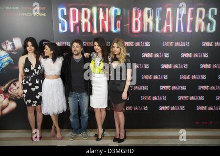 Madrid, Spanien. 21. Februar 2013.  Rachel Korine, Vanessa Hudgens, Direktor Harmony Korine, Selena Gomez und Ashley Benson besuchen die 'Spring Breakers' Fotozelle Villamagna Hotel am 21. Februar 2013 in Madrid (Bild Kredit: Kredit: Jack Abuin/ZUMAPRESS.com/Alamy Live News) Stockfoto