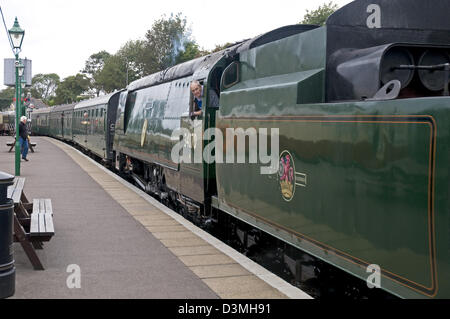 SR 4-6-2 Battle of Britain Class 34070 "Manston" bei Swanage Station Stockfoto