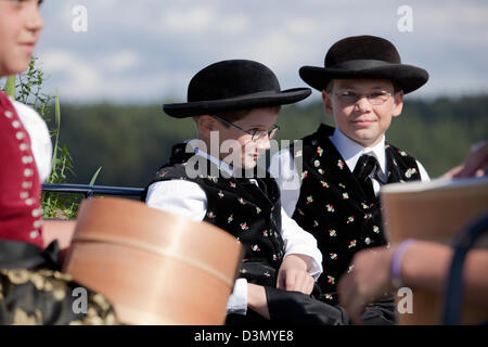 Sankt Margen, Deutschland, junge in Tracht eines Trainers Stockfoto