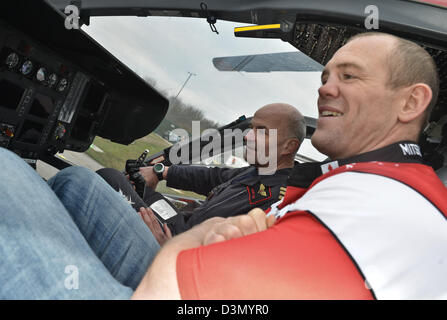 West Midlands, UK. 21. Februar 2013. Bild zeigt: Mike Tindall MBE in die Midlands Air Ambulance HQ. Stockfoto