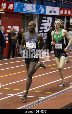 Bernard Lagat, Gewinner von zwei Meile der Männer bei den 2013 Millrose Games. Stockfoto