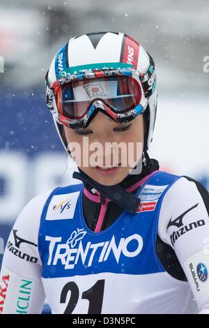 München Hirayama (JPN), 21. Februar 2013 - Skispringen: FIS Nordischen Ski Weltmeisterschaften 2013 Frauen offizielles Training in Predazzo Skisprung Stadion, Val di Fiemme, Italien. (Foto von Enrico Calderoni/AFLO SPORT) Stockfoto