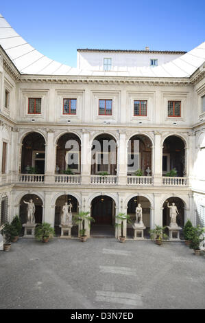 Italien, Latium, Rom, Palast Altemps, Sitz des römischen Nationalmuseums, Hof Stockfoto