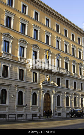 (Dpa-Dateien) - das Bild zeigt die deutsche Botschaft in Rom, Italien, 17 Dezember 2005. Das Gebäude befindet sich auch die deutschen ständige Vertretung bei der FAO (Ernährungs- und Landwirtschaftsorganisation der Vereinten Nationen). Foto: Lars Halbauer Stockfoto