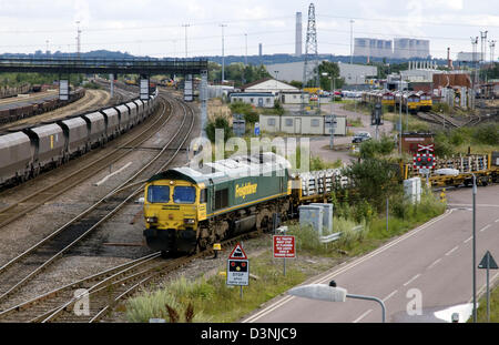 Class 66, dieselelektrische Lok, 66507, Fracht/Güterzug verlassen Toton Abstell-/Hof, nottingham Stockfoto