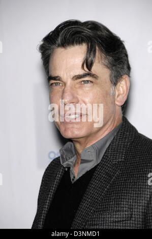 Peter Gallagher im Ankunftsbereich für Oscar Wilde: ehrt irische Schrift In Film, Bad Robot, Santa Monica, CA 21. Februar 2013. Foto von: Michael Germana/Everett Collection Stockfoto