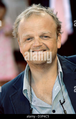 Britische Schauspieler Toby Jones Arries für die Premiere seines Films "Infamous" bei den 63. Filmfestspielen in Venedig, 30. August 2006. Foto: Hubert Boesl Stockfoto