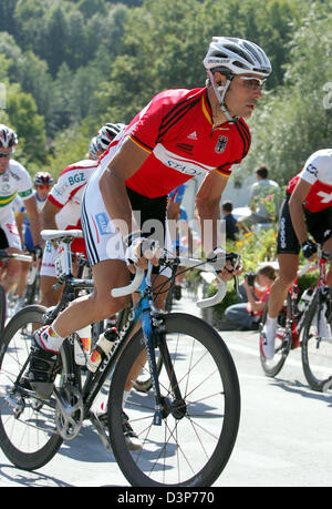 Deutsche Radsport-Profi Erik Zabel abgebildet während der Time Trial Elite Männer 2006 UCI Road World Championships in Salzburg, Österreich, Sonntag, 24. September 2006. Foto: Gero Breloer Stockfoto