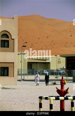 Wohn- und Admin Gebäude in Shaybah wo Saudi Aramco Shaybah-Ölfeld mit einer großen Gas-Öl-Anlage entwickelt hat Stockfoto