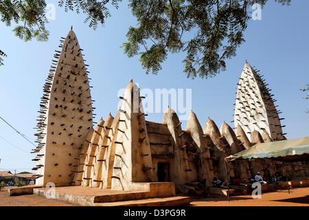 Große Moschee im Sahel Stil, Schlamm Architektur, Bobo Dioulasso, Burkina Faso Stockfoto