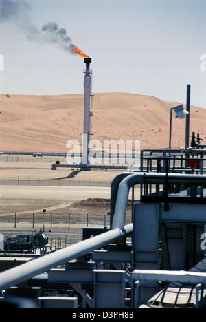 Ein Panorama der shaybah Gas öl Luftzerlegungsanlage (gosp), eine große Gas-, Öl- und Produktionsstätte in das Leere Viertel entfernt Stockfoto