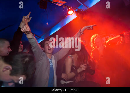 Posen, Polen, Publikum bei einem Hip-Hop-Konzert im Reset Club Stockfoto