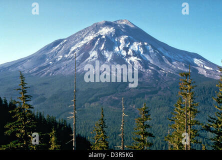 Blick vom Johnston Ridge sechs Meilen nordwestlich des Mount St. Helens vulkanischen einen Tag vor Ausbruch 17. Mai 1980 im US-Bundesstaat Washington. Der Vulkan erlitt eine katastrophale Eruption am 18. Mai 1980. Stockfoto