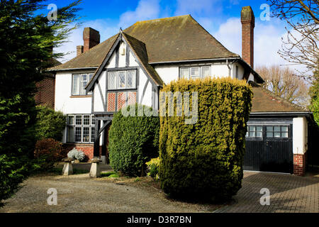 Mock Tudor Haus in Swindon, Großbritannien Stockfoto