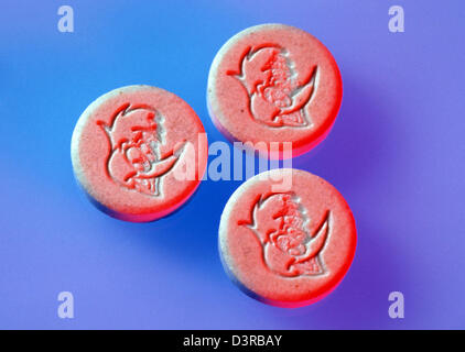 Berlin, Deutschland, Ecstasy-Tabletten mit Woody Woodpecker-sterben-Stempeln Stockfoto