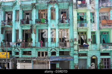 Historischen Sula Street, Yangon(Rangoon), Myanmar (Burma). Erbaut im Jahre 1922 Stockfoto