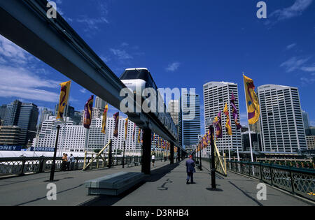 Einschienenbahn auf Pyrmont Bridge, Sydney AUS Stockfoto