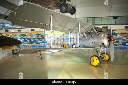 Die Sopwith 7F.1 Snipe, britischer einsitziger Doppeldecker Kämpfer auf dem Display bei der Royal Air Force (RAF) Museum, London, England, UK Stockfoto