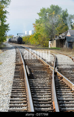Eisenbahnschienen und industrielle Abstellgleis, Fabriken, amerikanische, USA Stockfoto