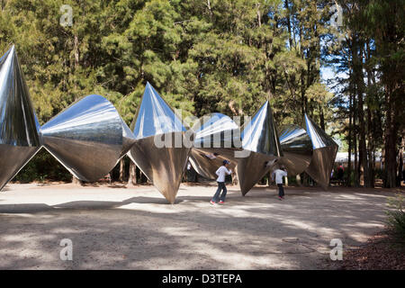 "Zapfen" Skulptur von Bert Flugelman.  Canberra, Australian Capital Territory (ACT), Australien Stockfoto