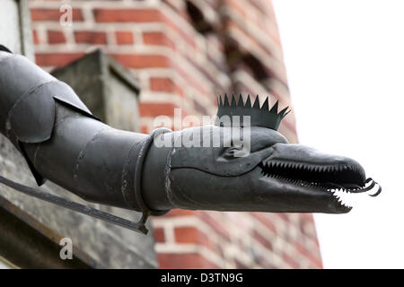 Dessau, Deutschland, Schlange Figur als die Neo-gotische Wasserspeier-Pavillon Stockfoto