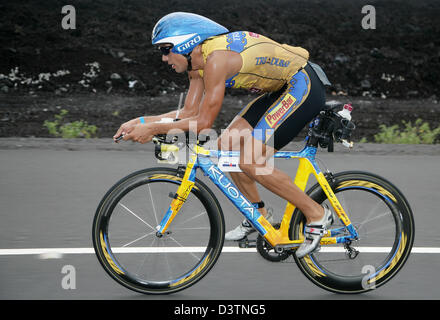 Deutsche Profi-Triathletin Norman Stadler (aus Mannheim) whrend der  Radsport Teil des Ironman Hawaii 2006 in Kailua-Kona, Hawaii, USA, Samstag,  21. Oktober 2006 gesehen. Er gewann den Ironman Hawaii zum zweiten Mal nach