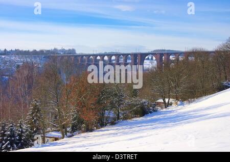 Göltzschtalbrücke Winter - Goltzsch Talbrücke im Winter 03 Stockfoto