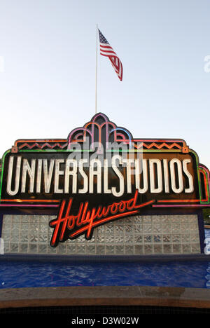 Das Bild zeigt das Logo der Universal Studios in Hollywood, Los Angeles in Kalifornien, USA, 30. November 2006. Foto: Uli Deck Stockfoto