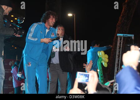 Rom, Italien. 23. Februar 2013.  Rugby-Fans vor dem Olympiastadion Rom für die sechs Nationen Spiel Italien gegen Wales. Bildnachweis: Gari Wyn Williams / Alamy Live News Stockfoto