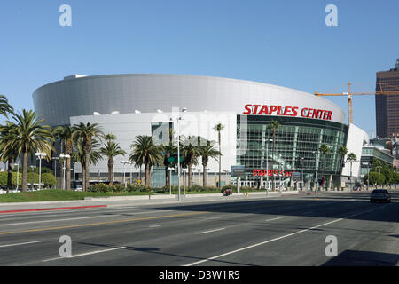 Das Bild zeigt das Staples Center, das unter anderem Sportveranstaltungen, Los Angeles, Kalifornien, USA, 28. November 2006 beherbergt. Foto: Uli Deck Stockfoto