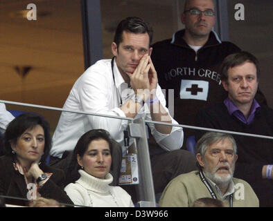 Iñaki Urdangarin Liebaert, Ehemann der Infantin Cristina von Spanien, Herzogin von Palma de Mallorca und ehemaligen Handball pro, Uhren 2007 Handball Deutschland WM Spanien gegen Dänemark in Mannheim, Deutschland, Donnerstag, 25. Januar 2007 entsprechen. Spanien verlor das Spiel 23-27. Foto: Uli Deck Stockfoto