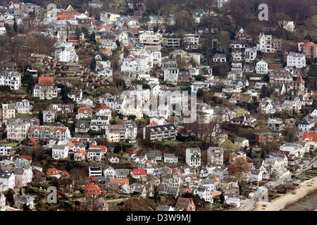 Die Luftaufnahme zeigt Quartier Blankenese in Hamburg, Germany, 23. Januar 2007. Foto: Kay Nietfeld Stockfoto