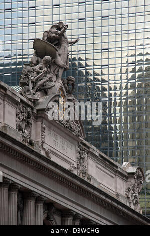 Die Fassade des New Yorker Grand Central Terminal in Midtown Manhattan. Stockfoto