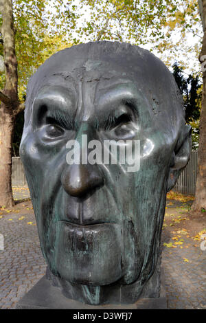 Bonn, Deutschland, Kunststoffkopf von Konrad Adenauer, das Bundesgericht Stockfoto